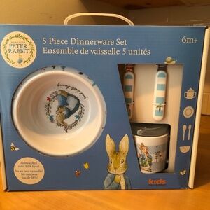 New Peter Rabbit 5 Piece Dinnerware Set